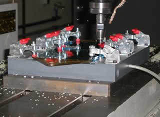 Details frezen in kunststof spiegel